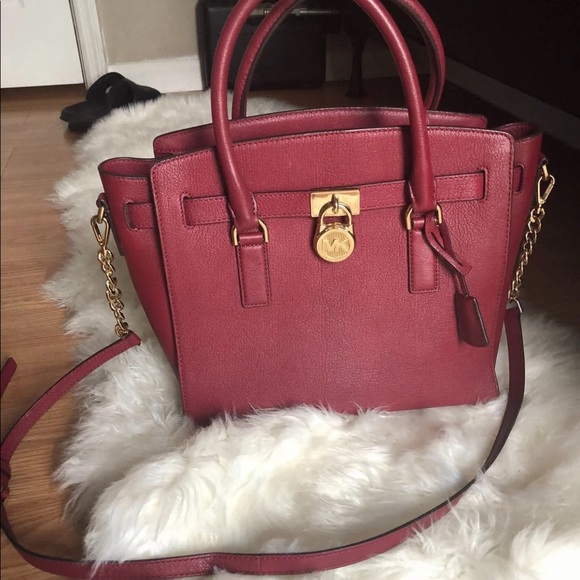 Handbags - Michael Kors Purse